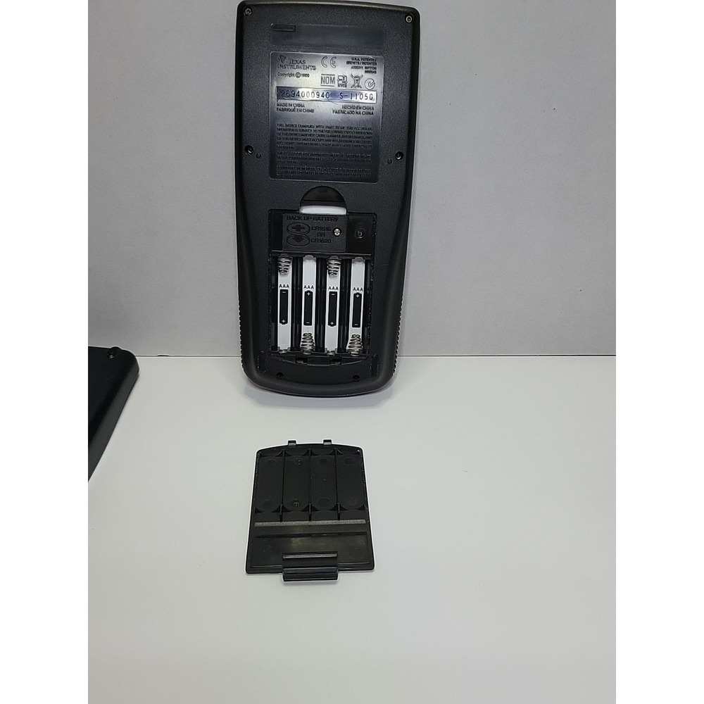 Texas Instruments TI-83 Plus Calculator FOR‎ PARTS ONLY - Picture 4 of 5